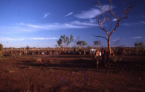 Strangers_Abroad_1026-005-004.jpg